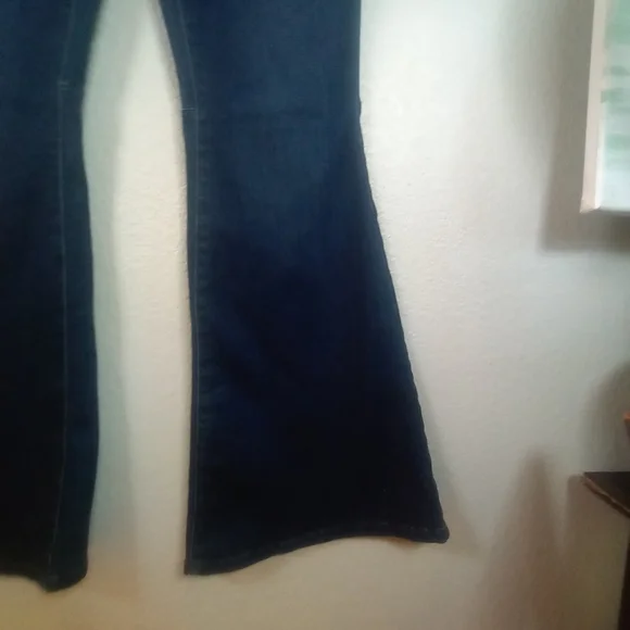 We The Free Float On High Rise Dark Wash Boho 70s Flare Back Cinch Waist Tie 32 - Picture 5 of 13